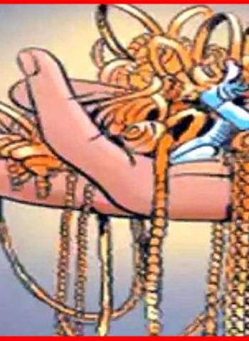 मैत्रिणीच्या घरातील कपाटातून २ लाखांच्या दागिन्यांची चोरी, तरुणीवर गुन्हा दाखल