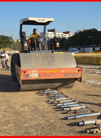 बुलेटमध्ये फेरफार केलेले एकूण ३९९ सायलेंसर वाहतूक शाखेकडून नष्ट