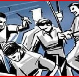 शेतीच्या पाण्यासाठी झालेल्या वादातून दांपत्याला शिवीगाळ व  मारहाण