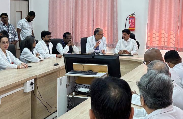 नागरिकांसाठी आरोग्यसेवा सर्वोच्च! महापौर रवि लांडगे यांची वायसीएम रूग्णालयास भेट....*