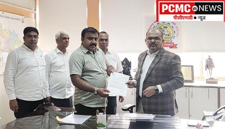 पिंपरी डेअरी फार्म रेल्वे उड्डाणपुलाचे काम लवकर सुरु करावे - संदीप वाघेरे