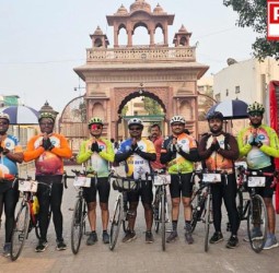पिंपरी-चिंचवडमधील सायकलपटूंची ४५० किलोमीटरची सायकल मोहिम यशस्वी