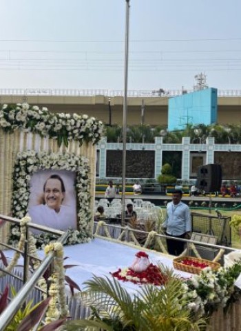 अजितदादांच्या अस्थिकलशाचे शहरवासियांनी घेतले दर्शन