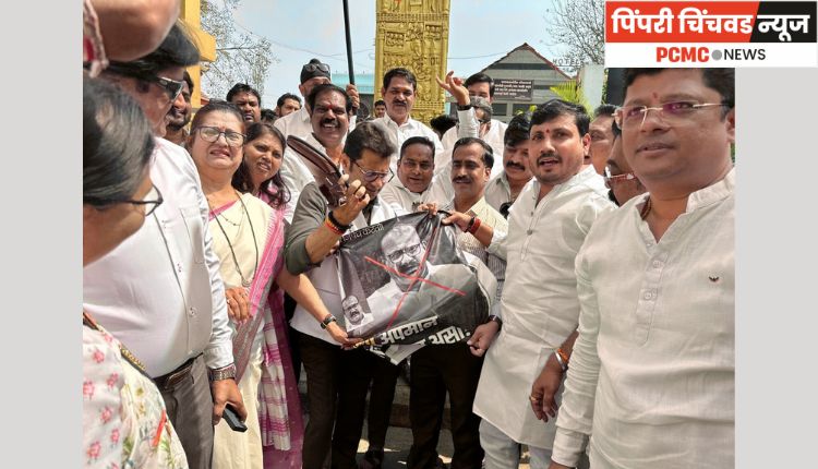 हर्षवर्धन सपकाळ यांच्या वक्तव्याच्या निषेधार्थ  शहर भाजपकडून 'जोडे मारो' आंदोलन